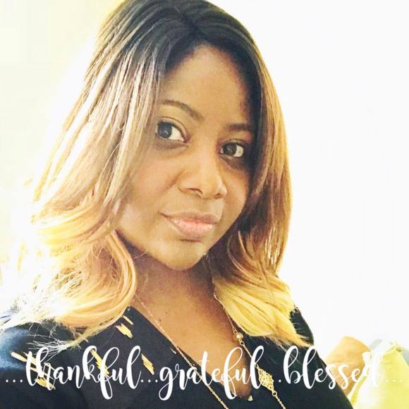 Meet your Posher, Adrienne - Picture 1 of 1